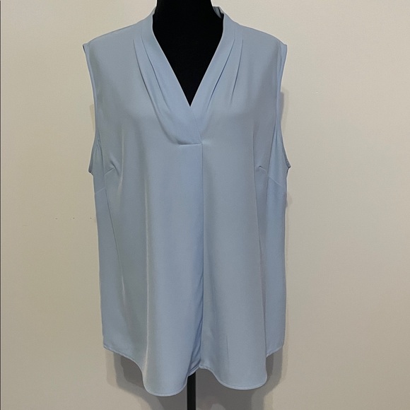 Calvin Klein Elegant Light Blue Sleeveless Women's Top - Picture 1 of 7